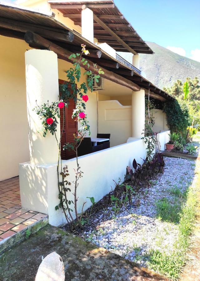 מאלפה Eoliano B&B מראה חיצוני תמונה